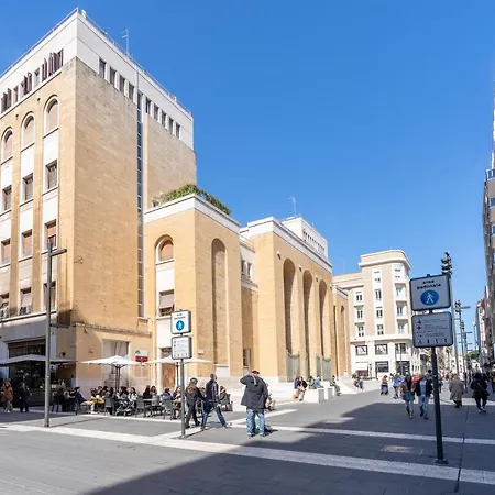 Twelve12 - Universita & Stazione Aparment Διαμέρισμα *